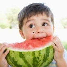 可爱宝贝吃瓜头像,可爱宝贝的甜蜜吃瓜时光